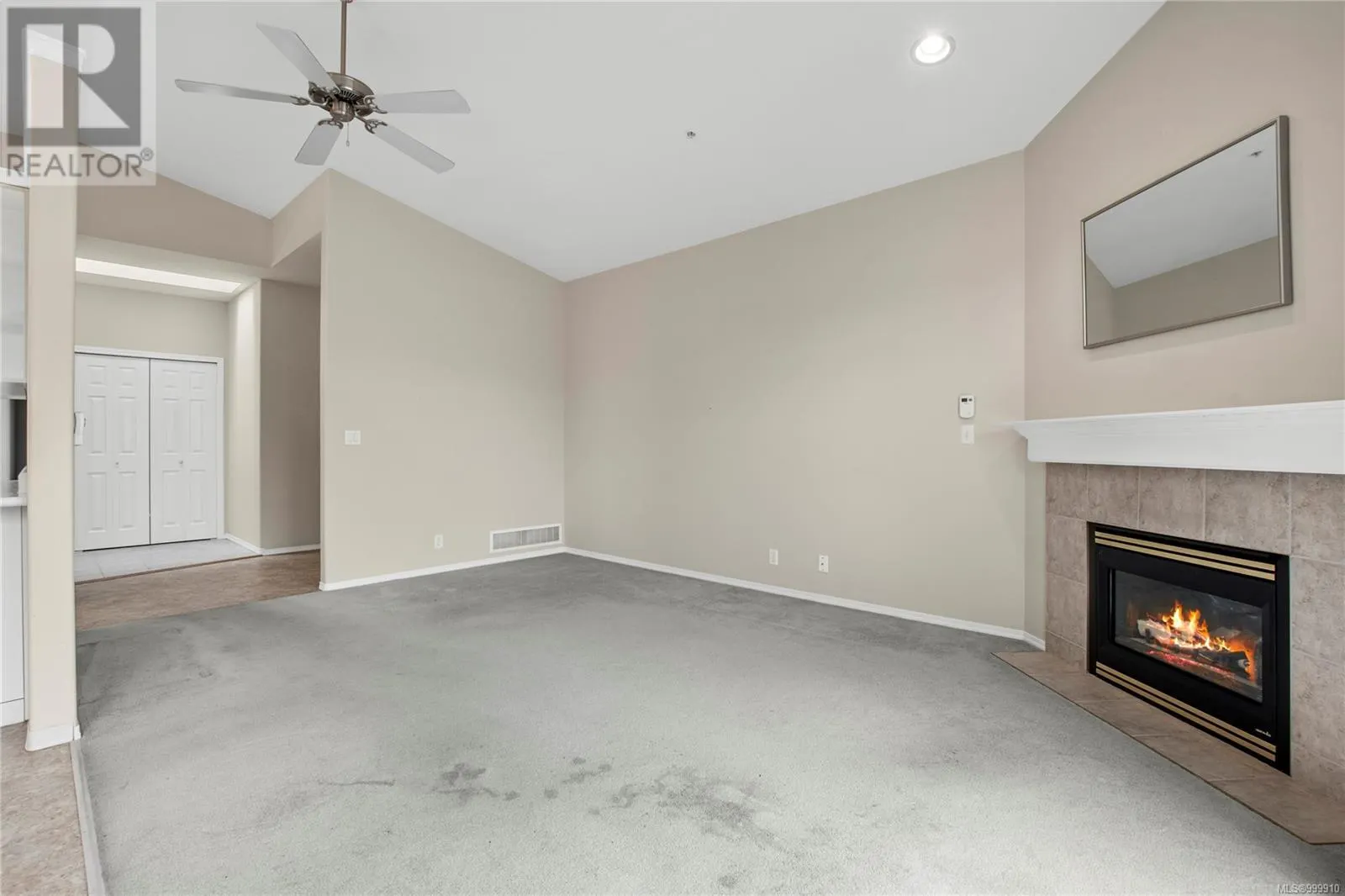 6168 Saturna Ave