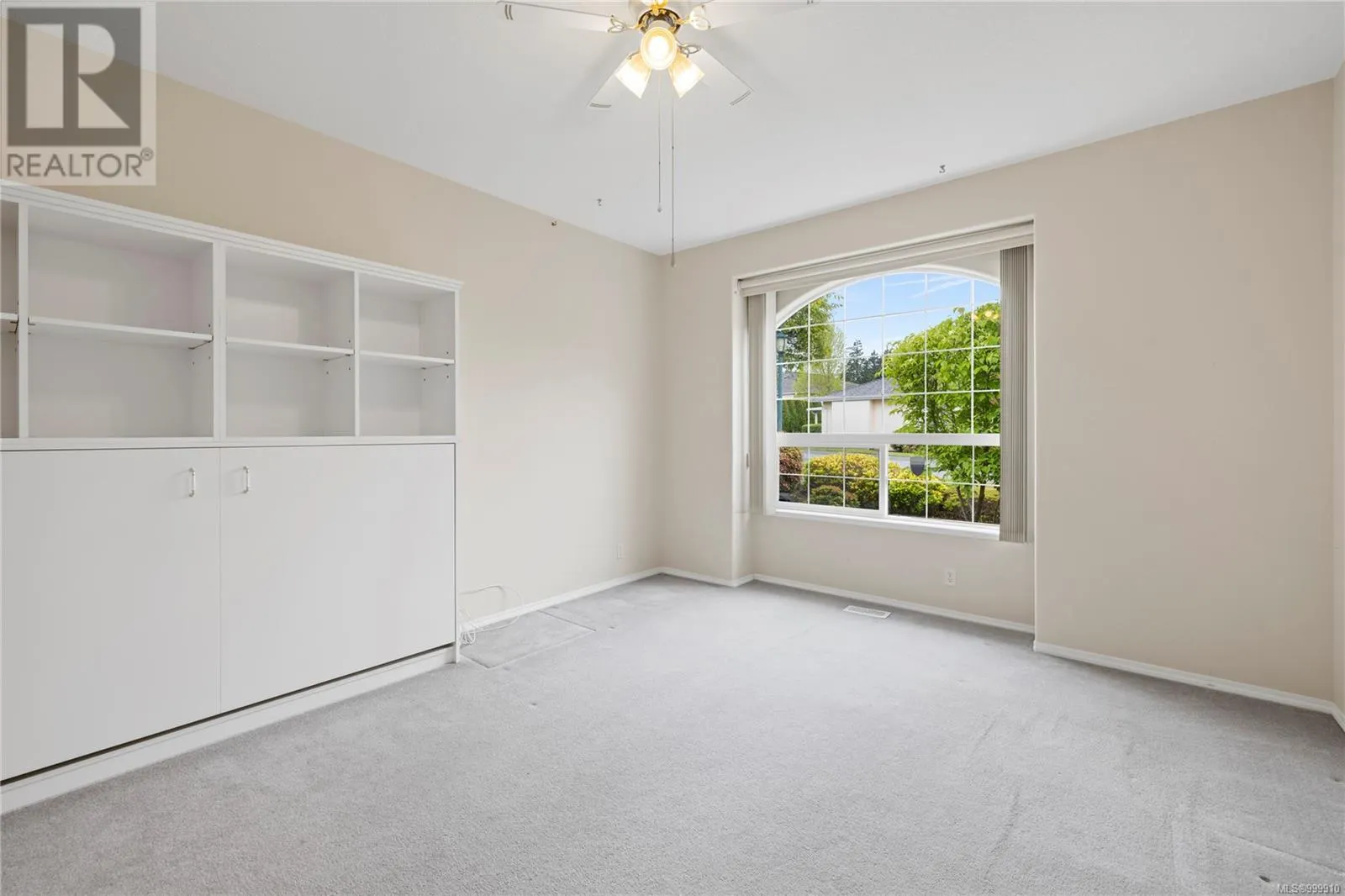 6168 Saturna Ave