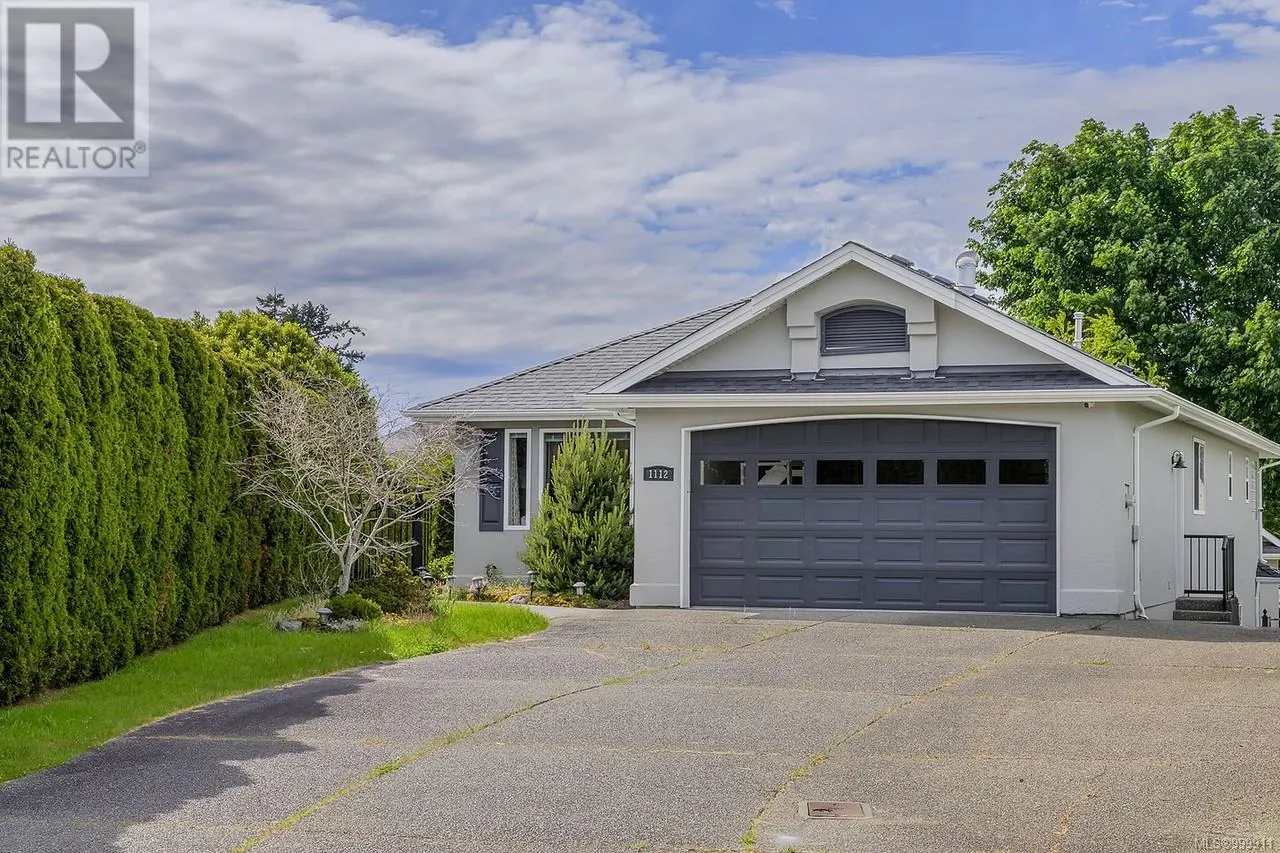1112 Aery View Way