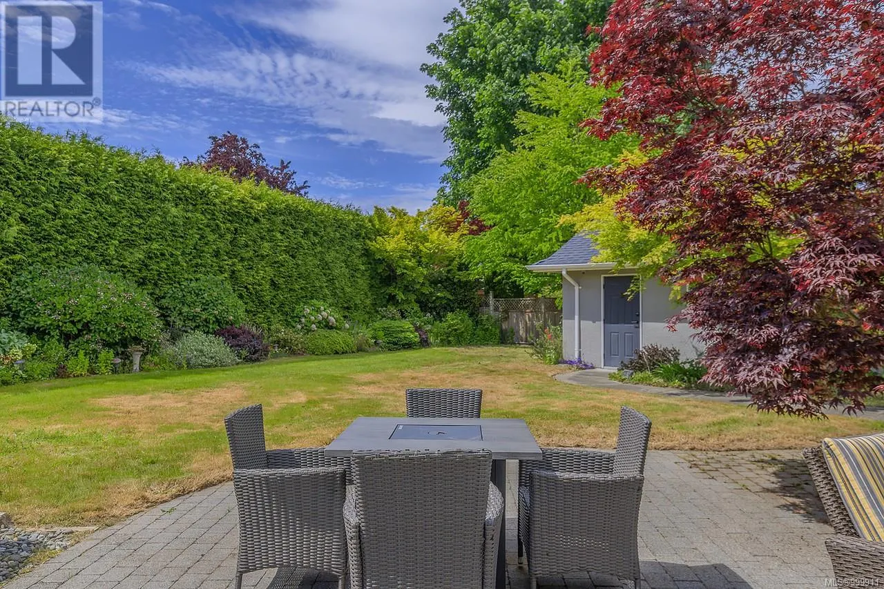 1112 Aery View Way