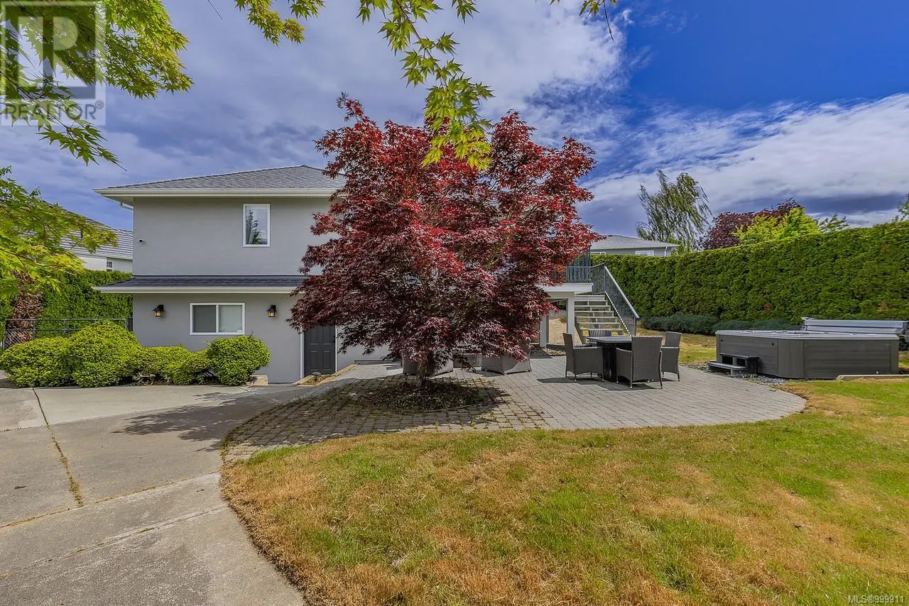 1112 Aery View Way
