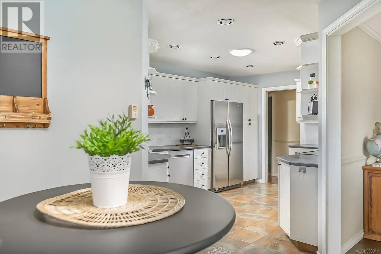 1112 Aery View Way