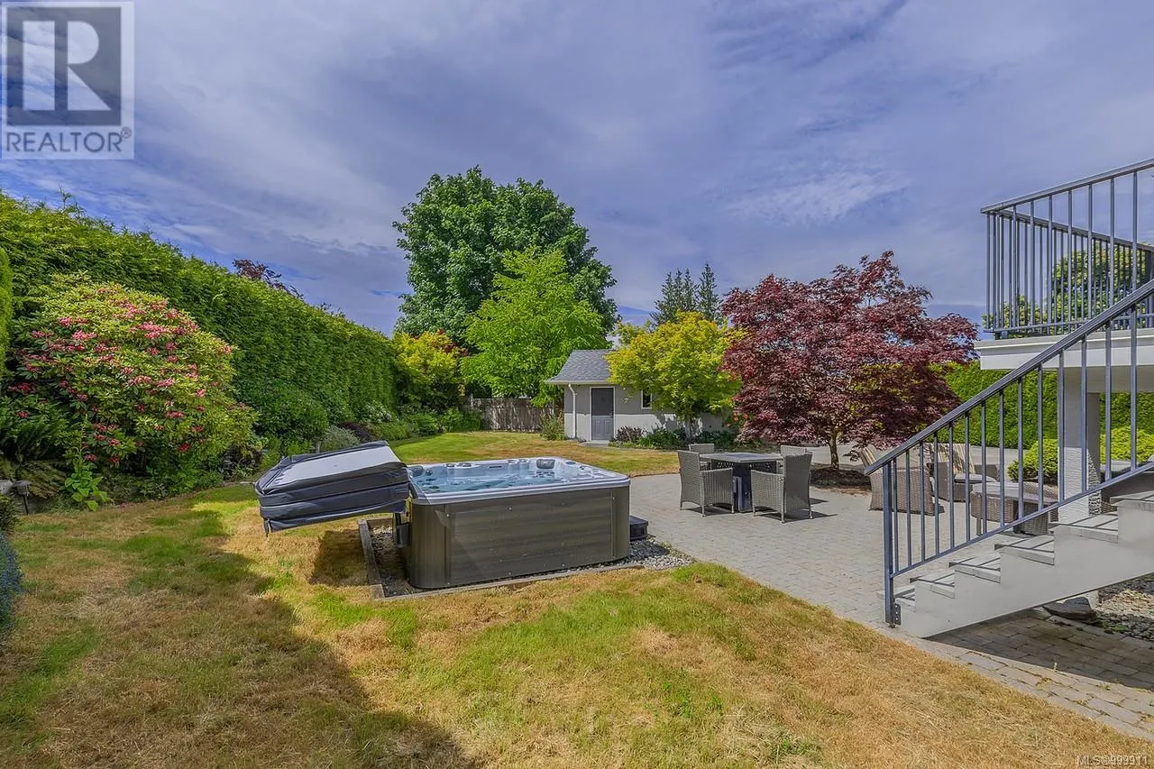 1112 Aery View Way