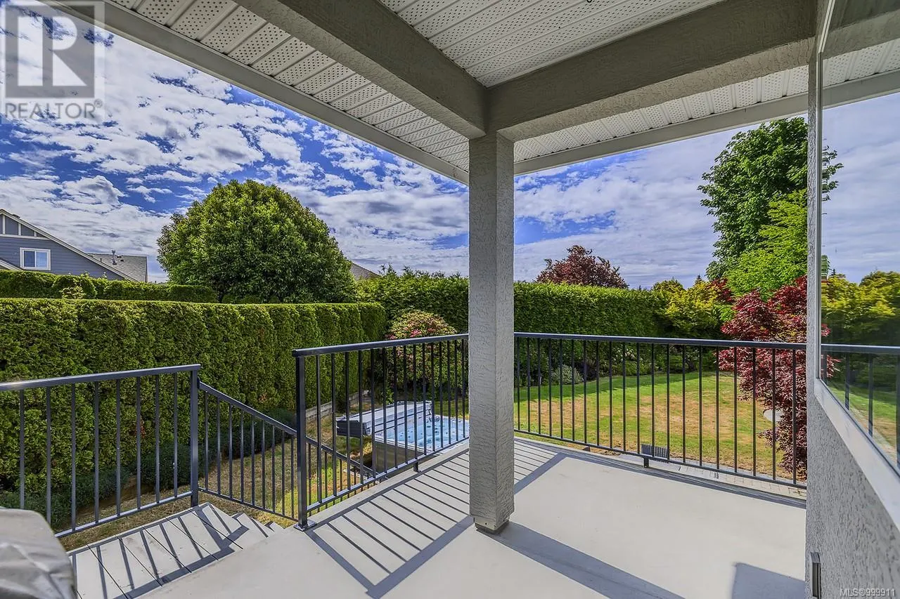 1112 Aery View Way