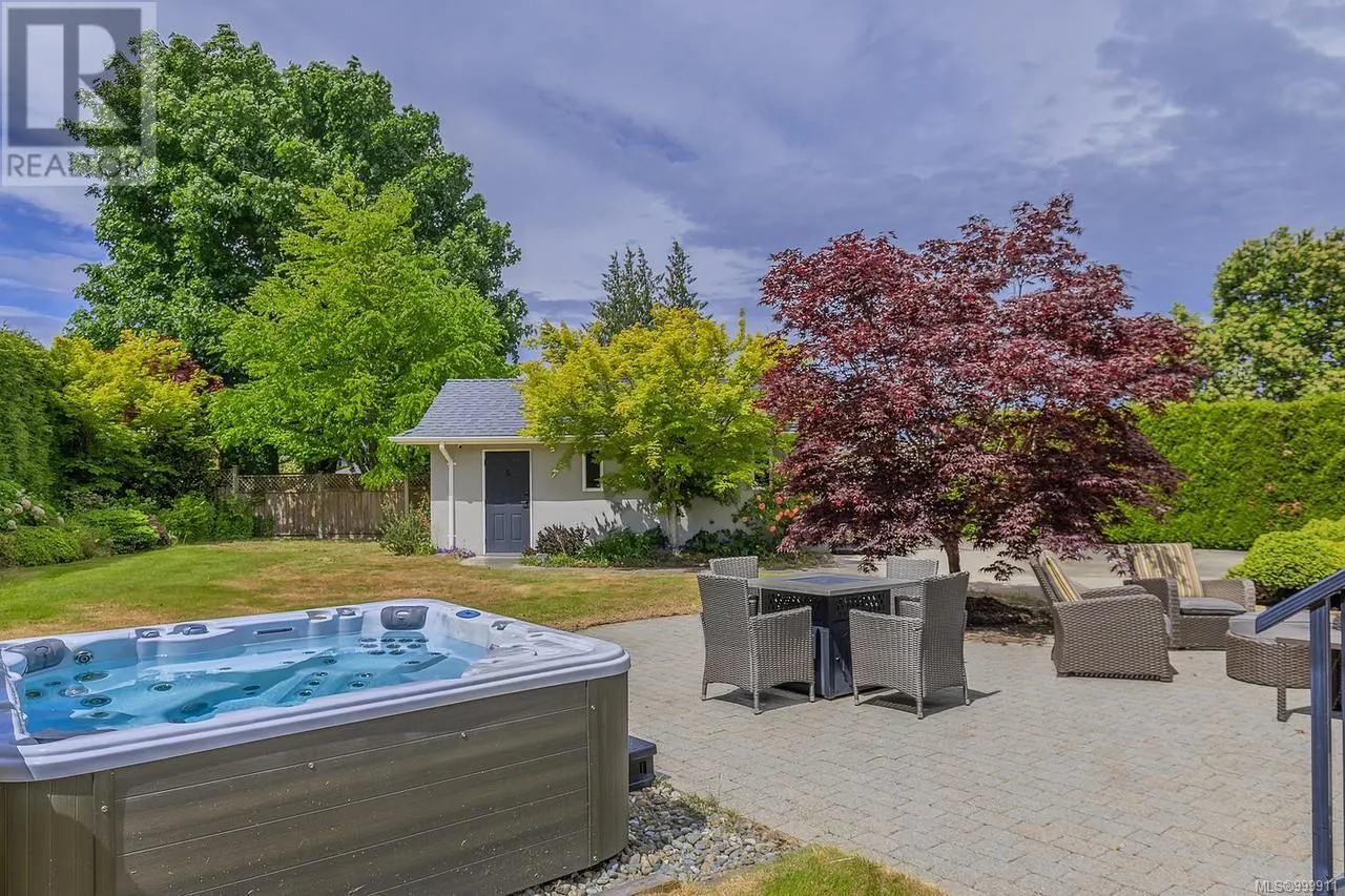 1112 Aery View Way