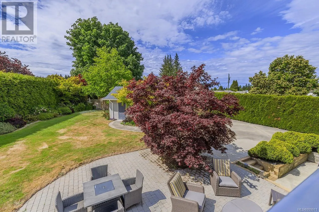 1112 Aery View Way
