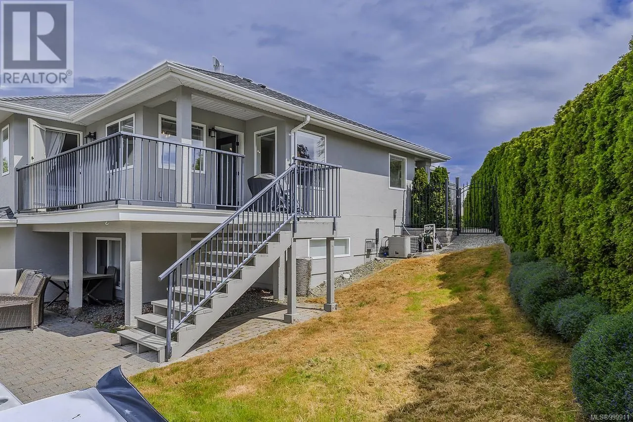 1112 Aery View Way