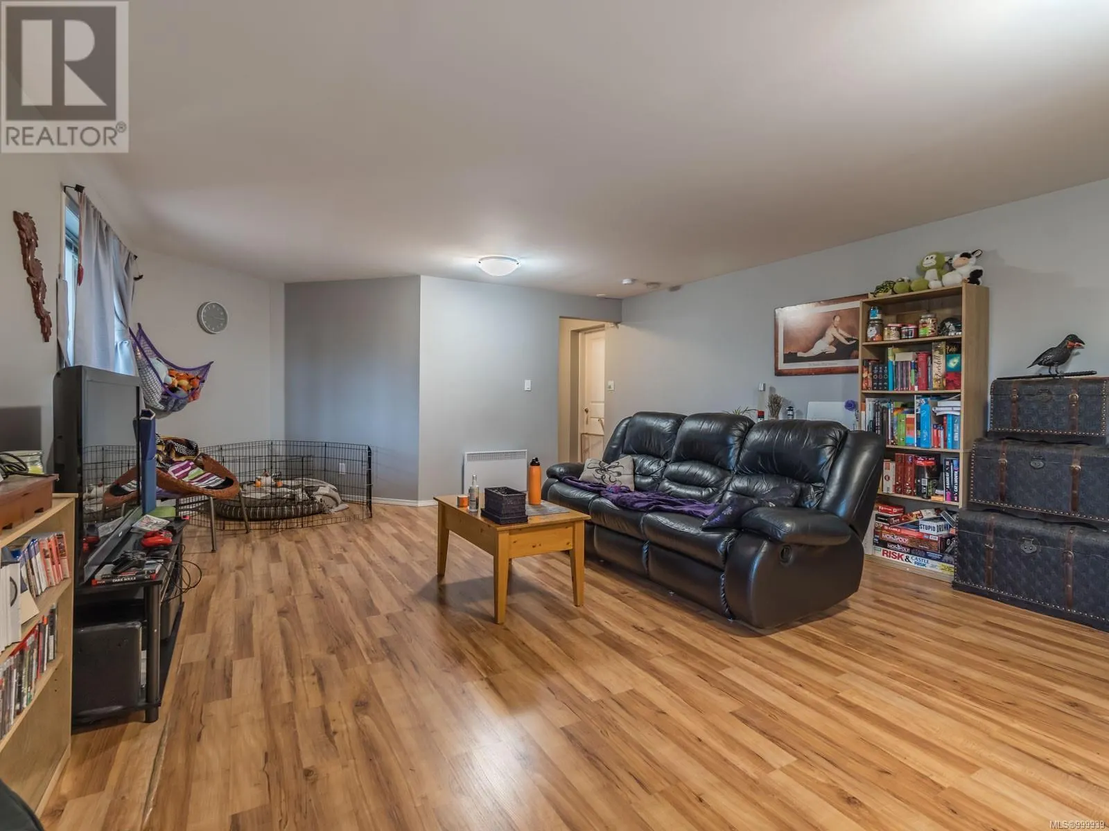 5356 Kenwill Dr