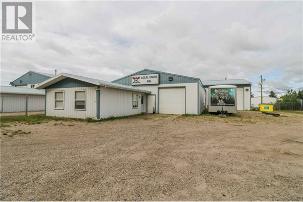 3711 57 Ave, Innisfail