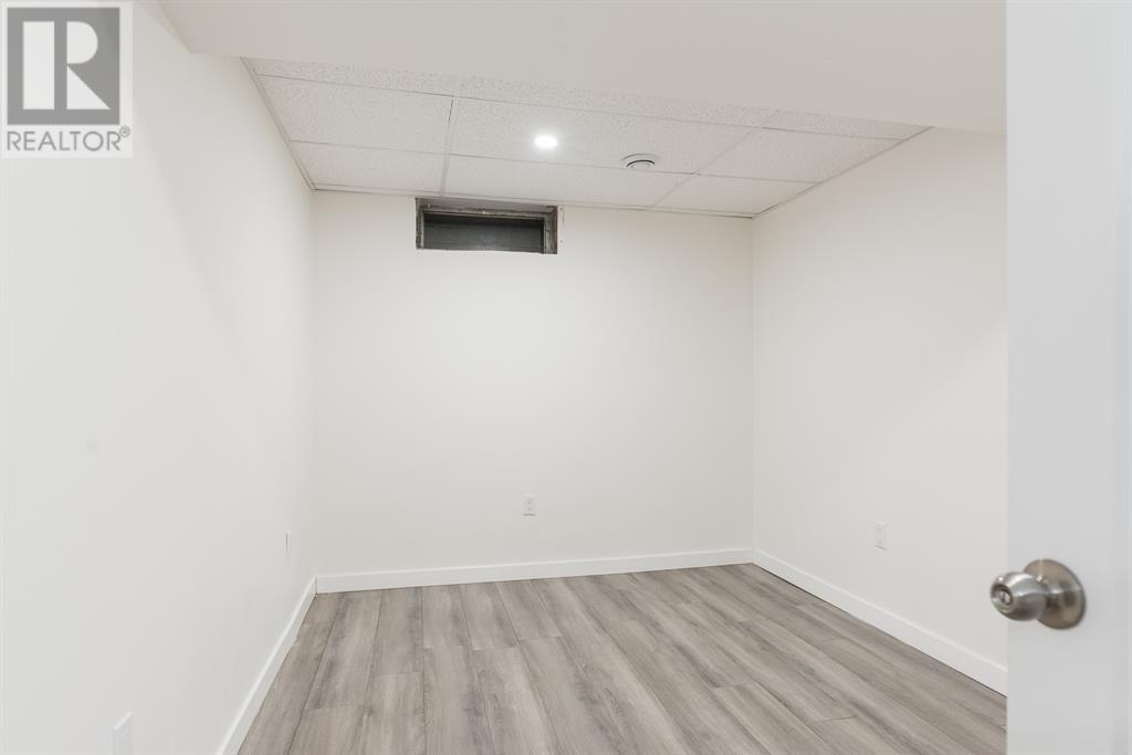 Listing A1253359 - Large Photo # 23