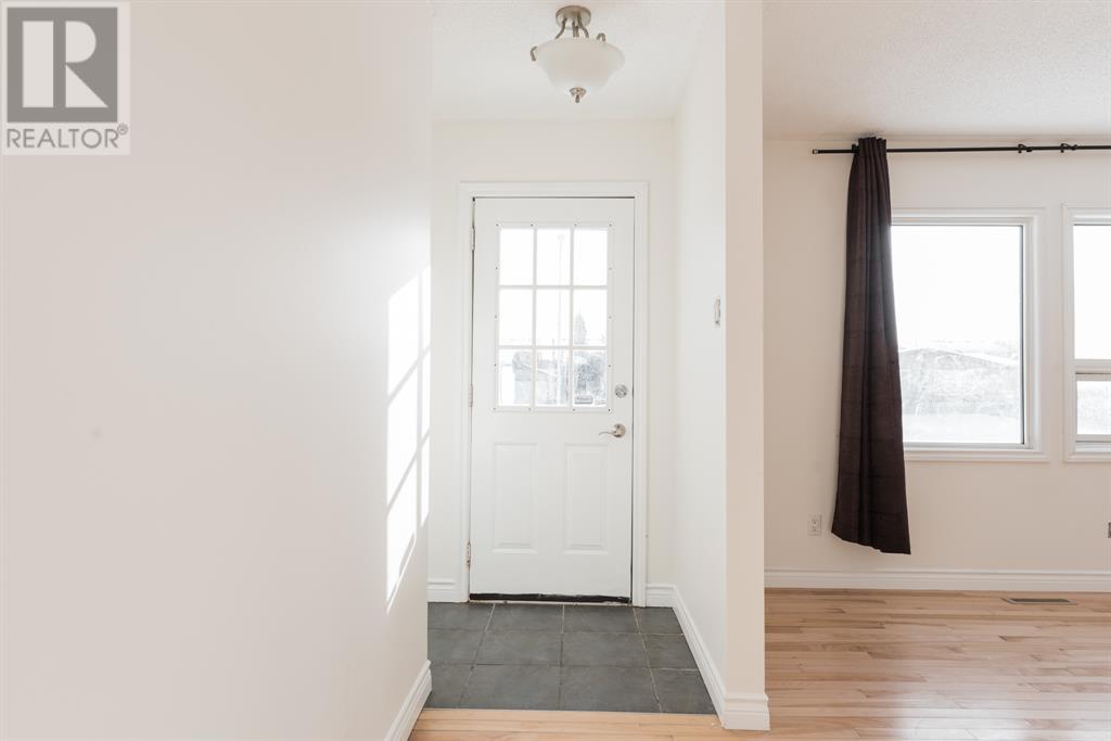 Listing A1253359 - Large Photo # 4