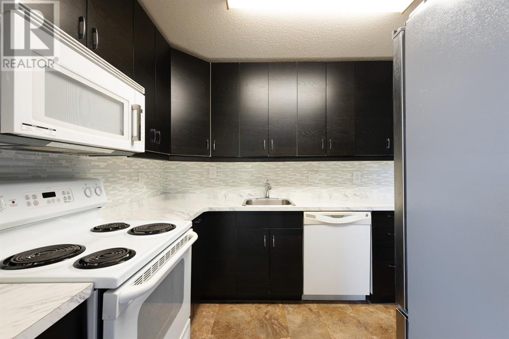 Listing A1255296 - Large Photo # 3