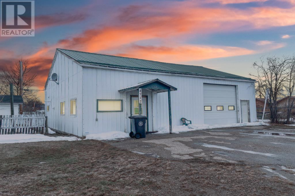 5104 47 Avenue, Rycroft