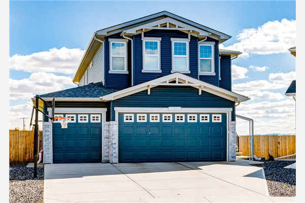 18 Drake Landing Bay, Okotoks