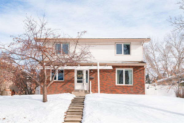 8 Silver Brook Drive NW, Calgary