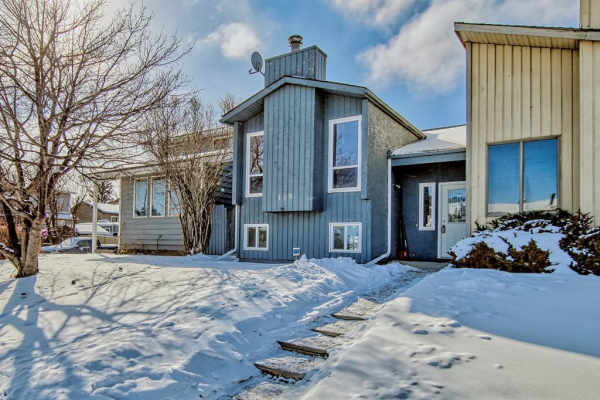 115 Pinemill Mews NE, Calgary