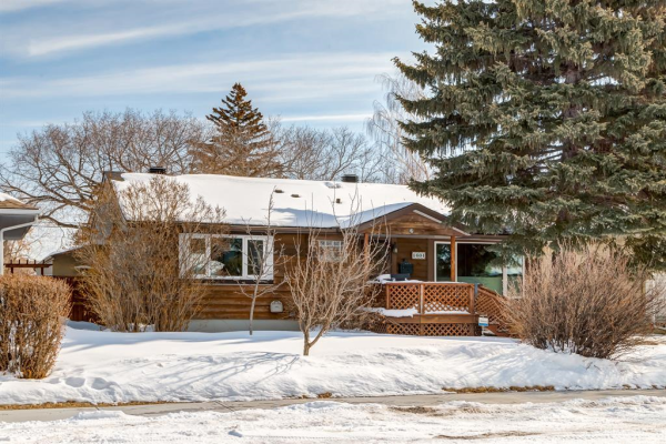 1604 21A Street NW, Calgary