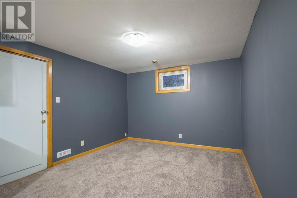 Listing A2033010 - Large Photo # 14