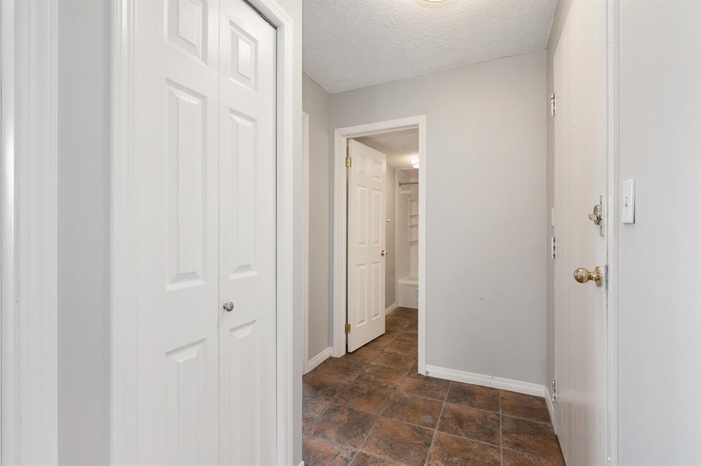 Listing A2033029 - Large Photo # 4