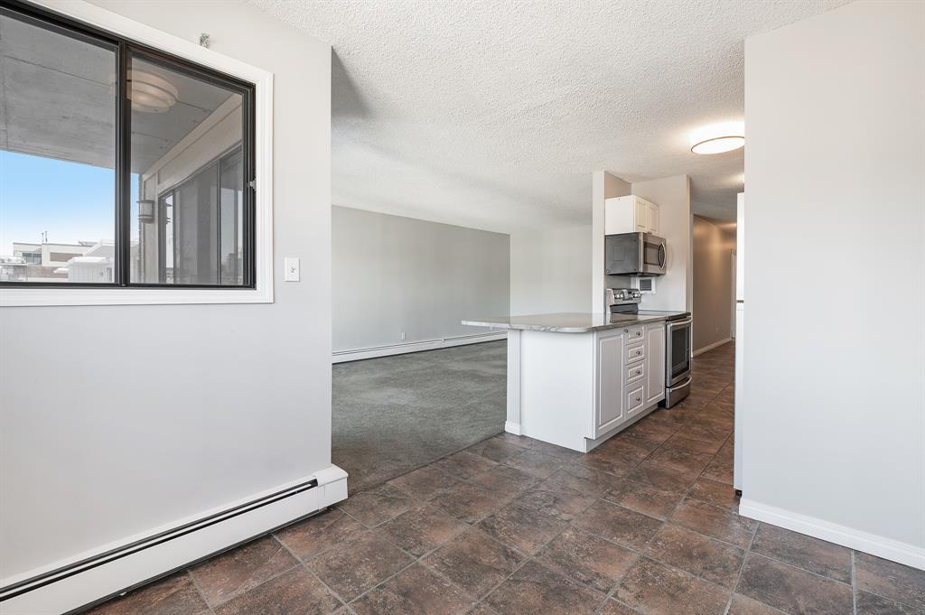 Listing A2033029 - Large Photo # 14