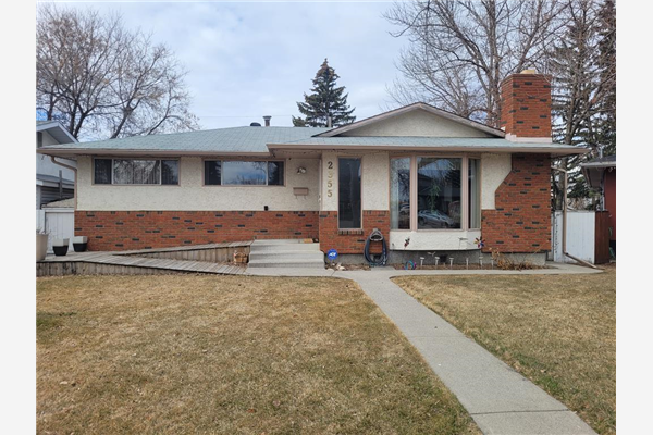 2355 Lincoln Drive SW, Calgary