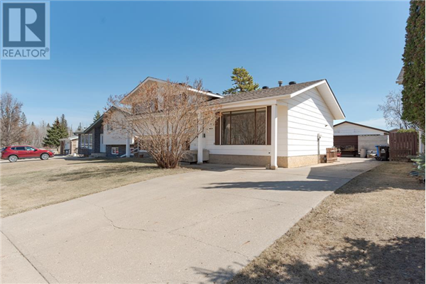 205 Woodland Drive, Fort McMurray