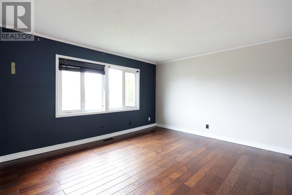 Listing A2051039 - Large Photo # 3