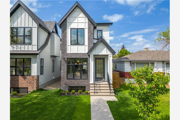 2908 5 Avenue NW, Calgary