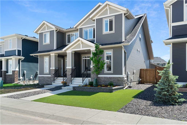 25 Emberside Hollow, Cochrane