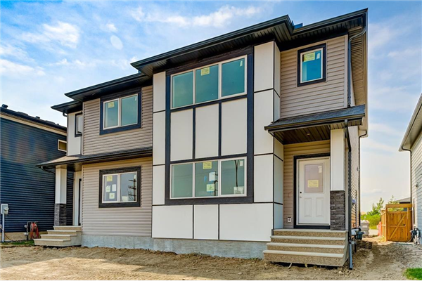 41 River Heights Drive, Cochrane
