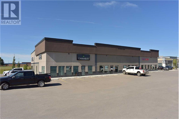 1370 Robinson Avenue, Penhold