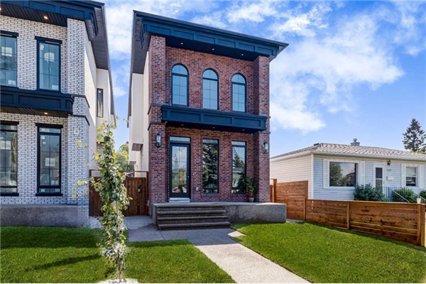2424 34 Street SW, Calgary