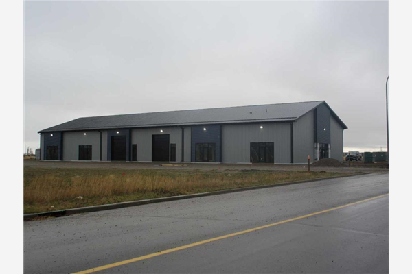 108, 245 Canal Avenue, Strathmore