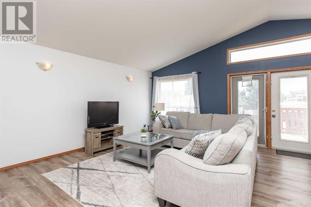 Listing A2062741 - Large Photo # 3
