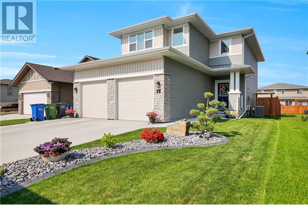 6 Travis Close, Red Deer