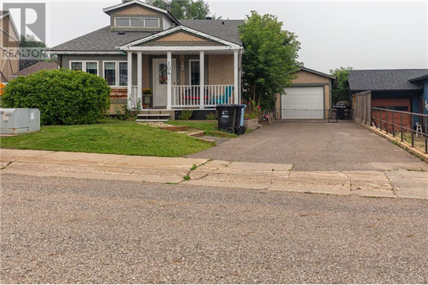 104 Rookery Bay, Fort McMurray