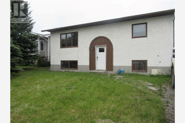 101 9th Av NE, Sundre