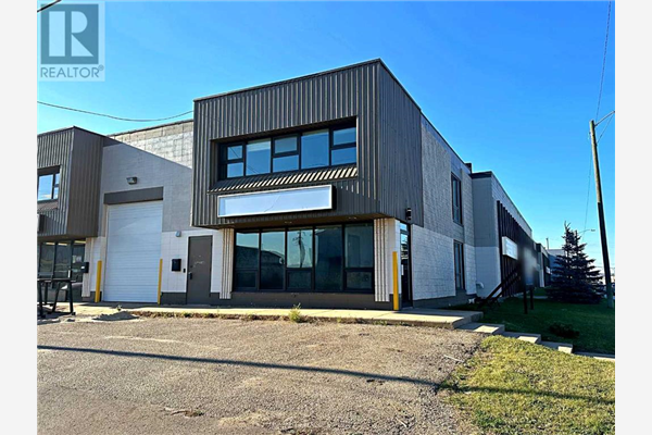 8111 Fraser Avenue, Fort McMurray