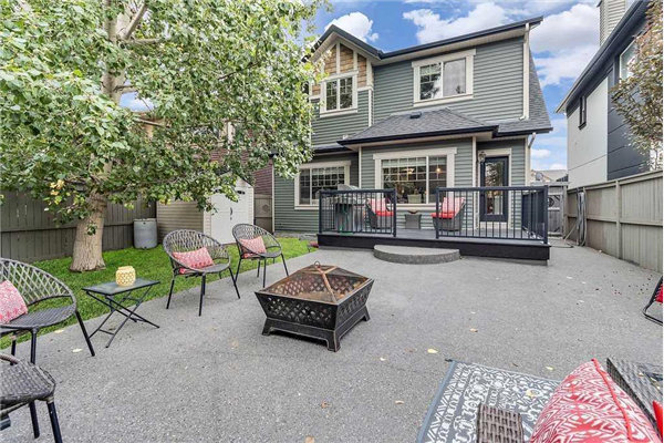 220 Coopers Grove SW, Airdrie