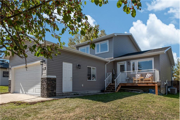 107 Woodglen Place, Okotoks