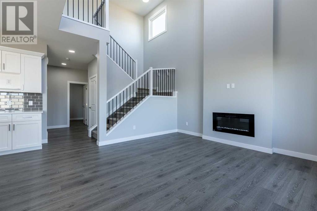 555 Clydesdale Way NW