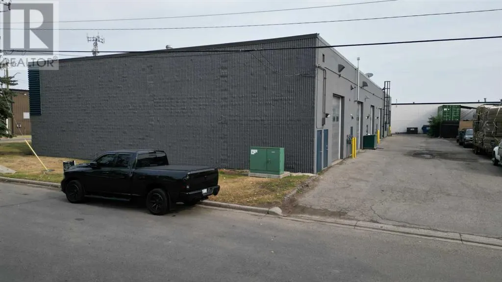 104, 4116 64 Avenue SE