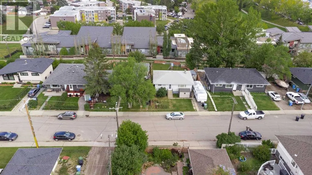 4416 Centre A Street NE