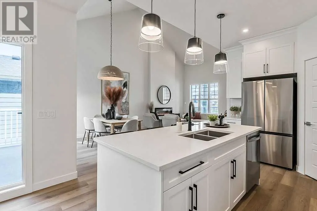 48 Drake Landing Square