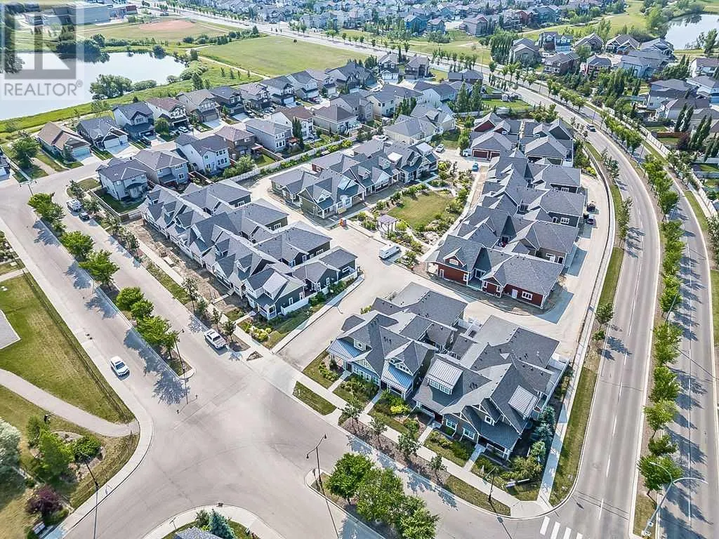 48 Drake Landing Square
