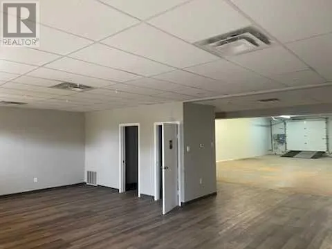 106 Broadway Avenue E