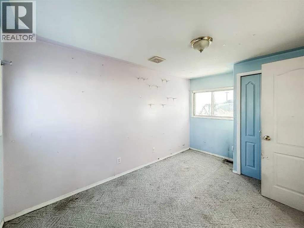292 Grandview Crescent
