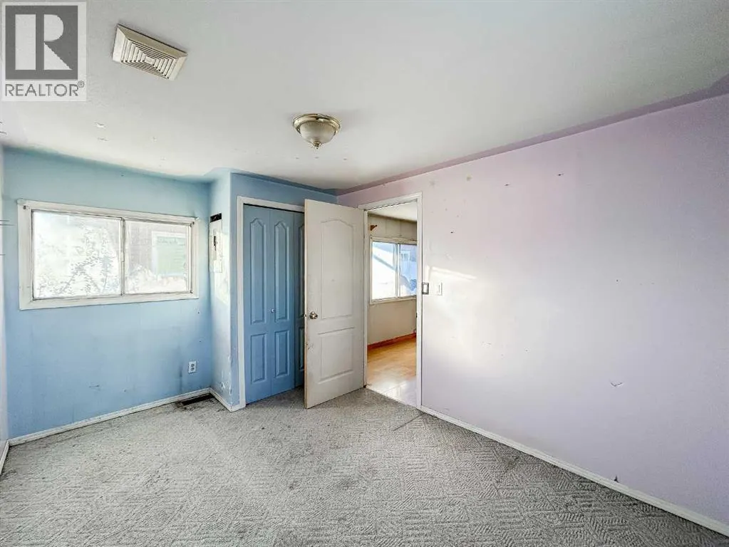 292 Grandview Crescent