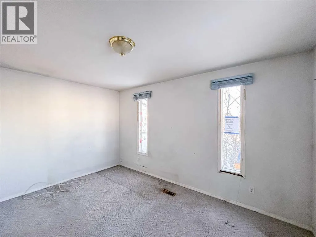 292 Grandview Crescent