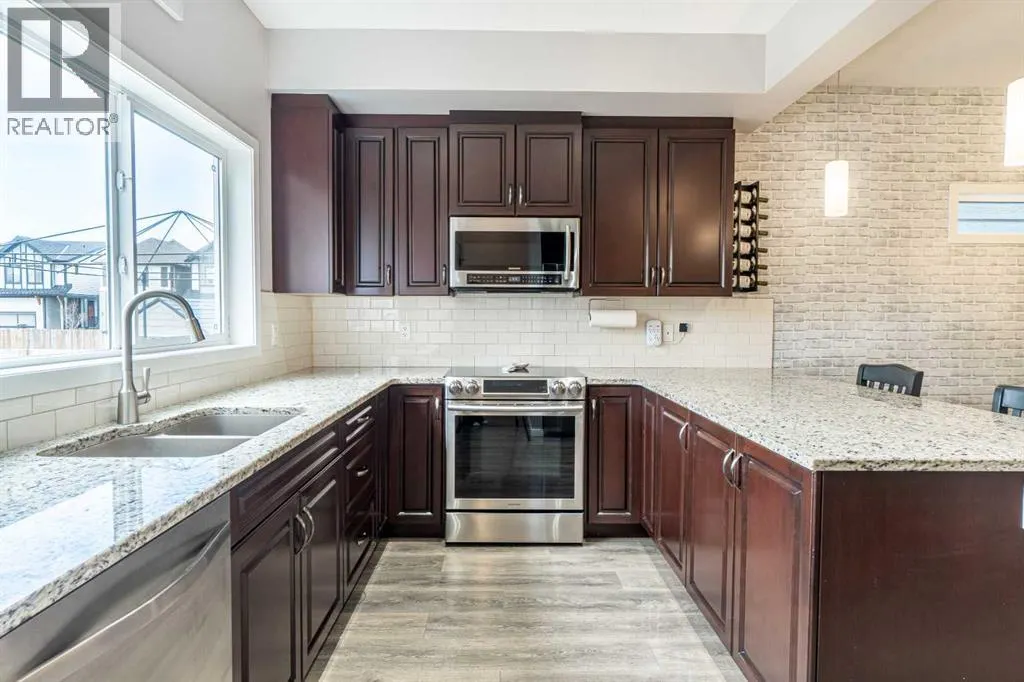 94 Masters Crescent SE